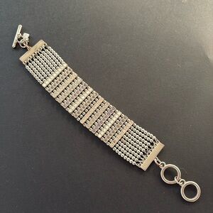 Banana Republic bracelet silver tone rhinestone with beads size M/L